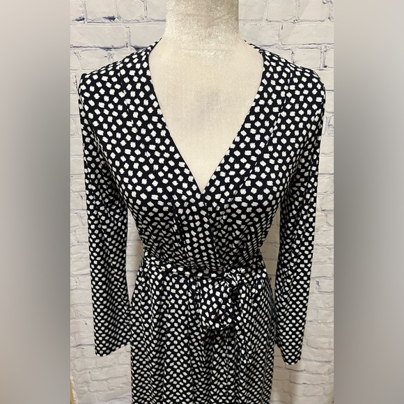 Banana Republic Women’s Long Sleeve Wrap Dress in Navy & White Dots Size Small - Picture 2 of 6